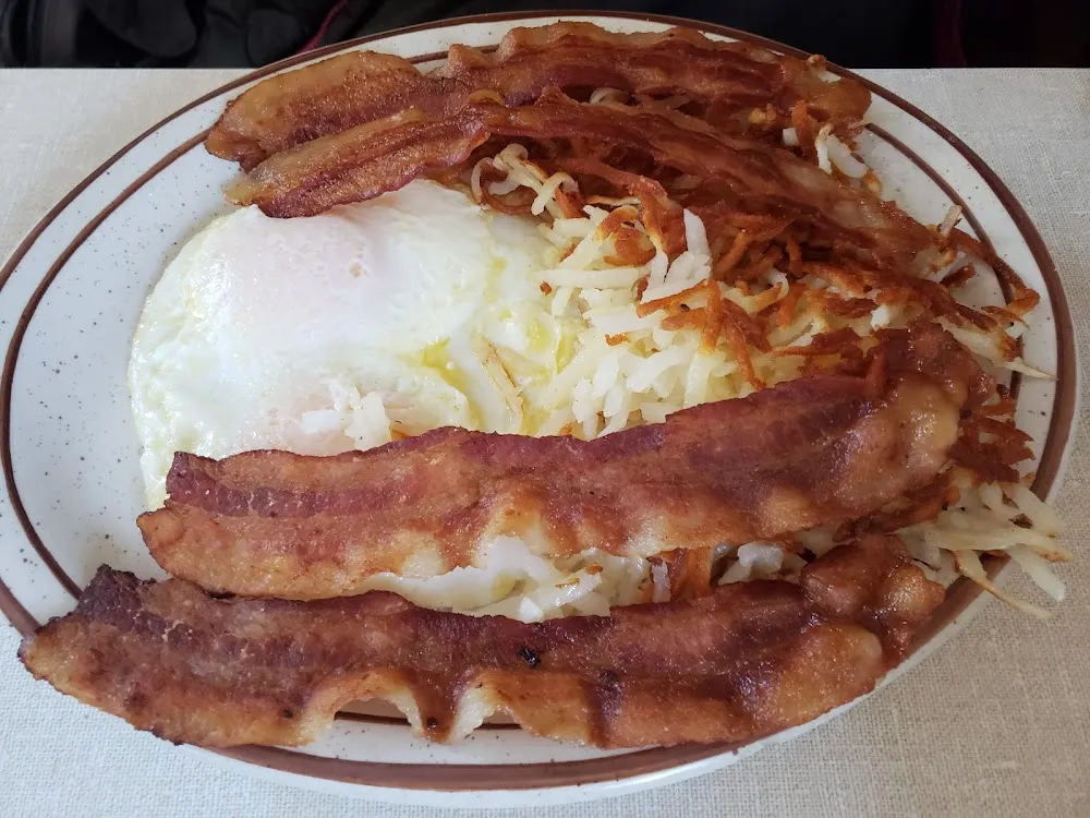 2 Eggs Bacon and Hash Browns